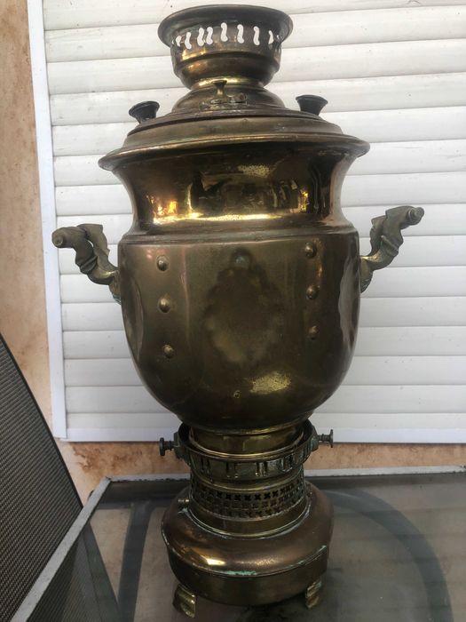 продавам старинен руски самовар