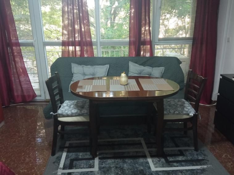 Дава се под наем Едностаен апартамент в Пловдив, Кършияка - 40 кв.м за 290 € - Снимка #2