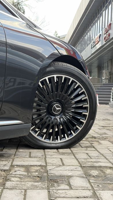 Mercedes Benz EQE300 Germany