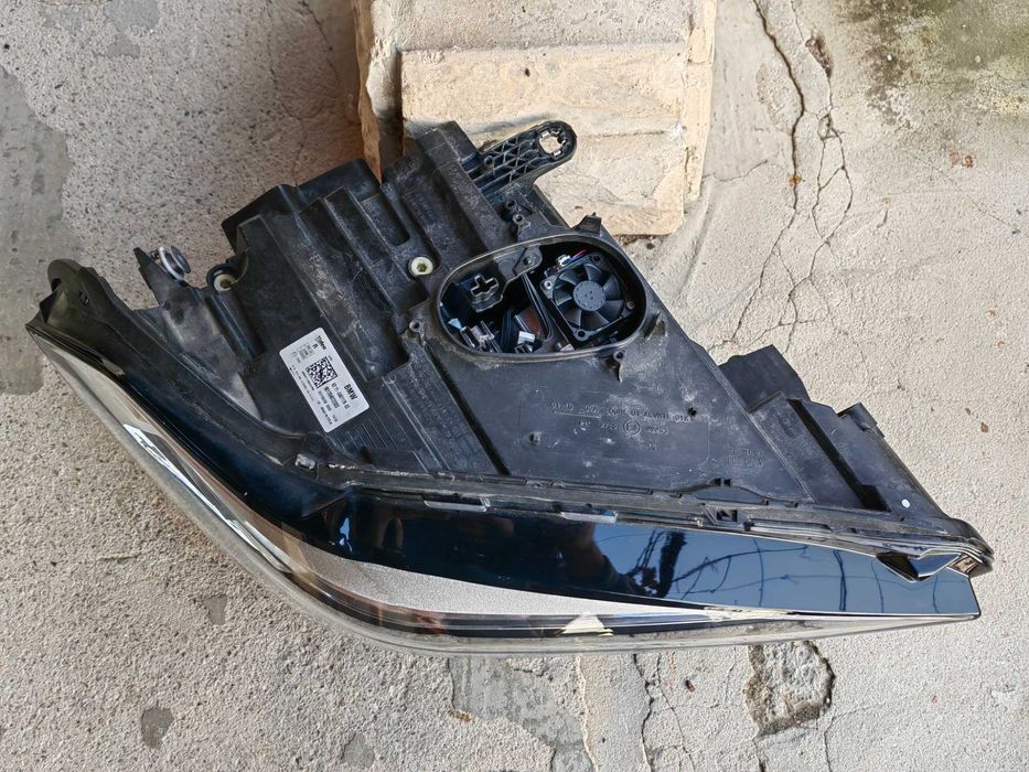 Фар BMW X1 F48 FULL LED LCi десен/Фар БМВ Х1 Ф48 LED Оригинален