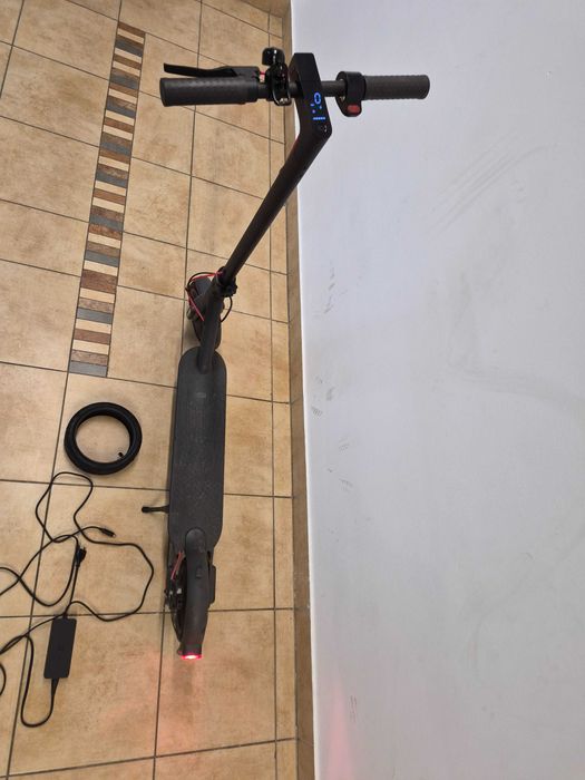 vand trotineta electrica xiaomi mi pro 2 in stare foarte buna 450 km