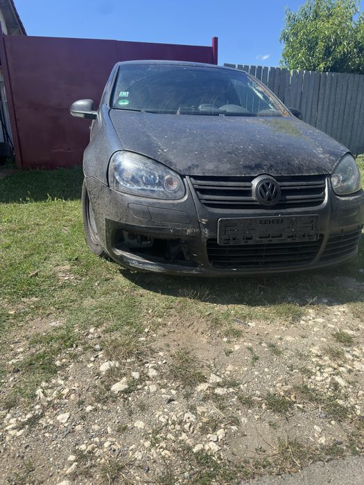 Golf 5 1.6 102кс