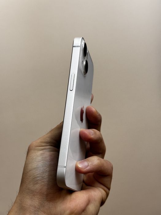 Iphone 13. 256гб. АКБ 100%. 10/10