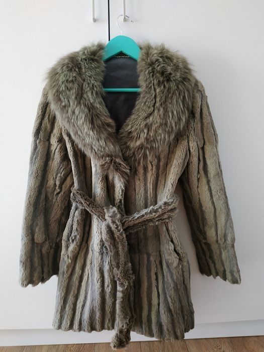 Продам шубу лиса