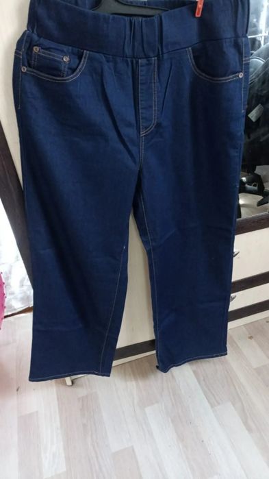 Продам одежду. Состояние новое