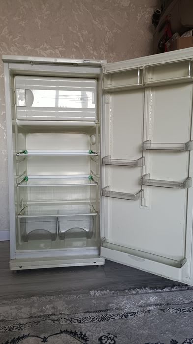 Продае́ться холодильник "Атлант" в отличном состоянии