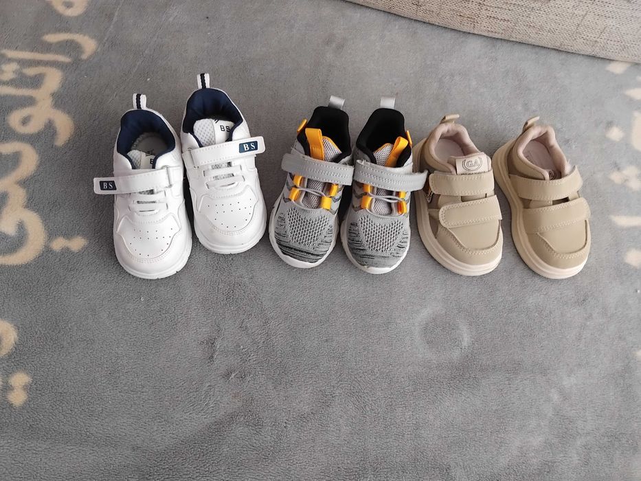 Set adidași marimea 24 cm interior 14