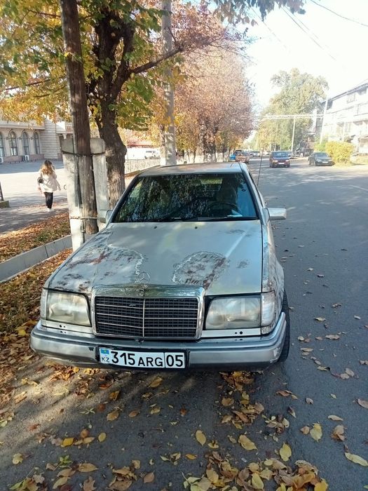 Mercedes-Benz w124 E260