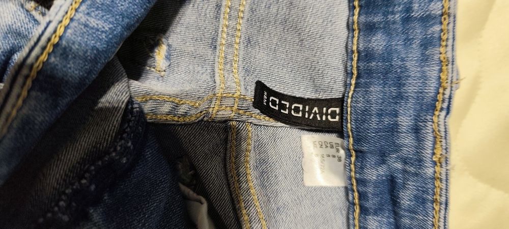 Дънки и панталони