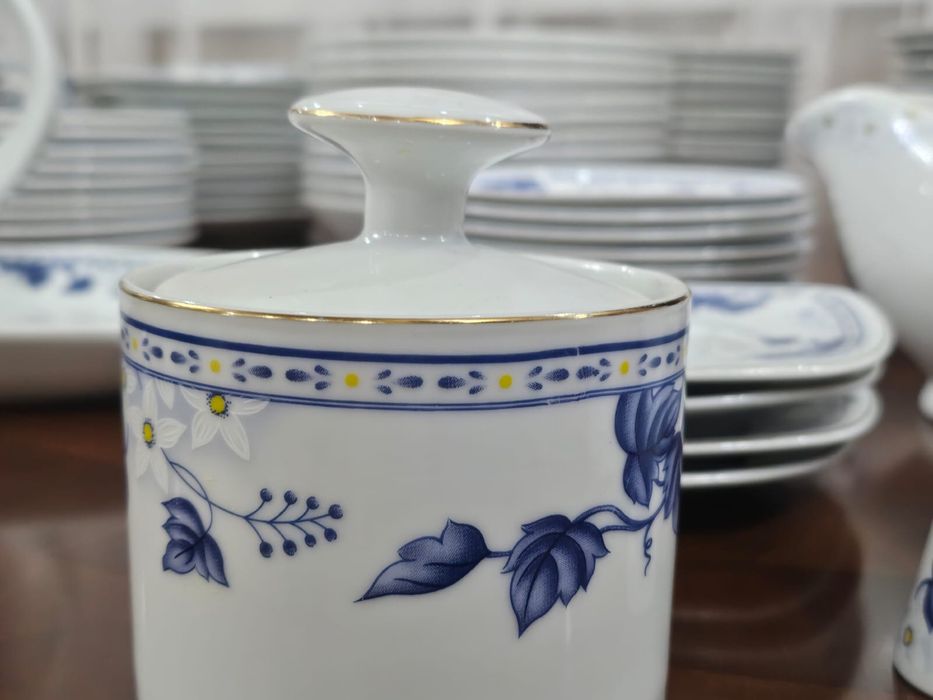 Чайно-столовый сервиз