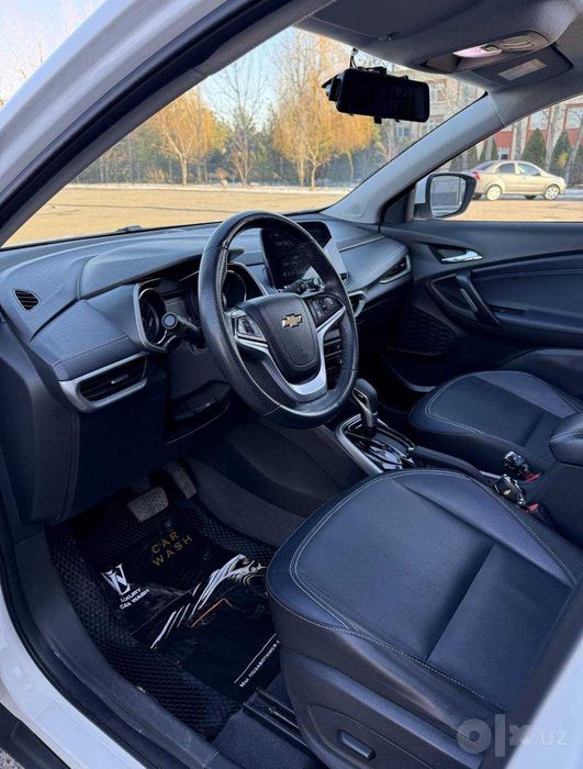 chevrolet tracher 2