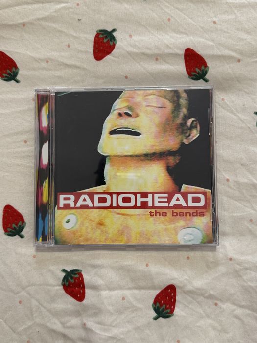 Книги и CD на Radiohead