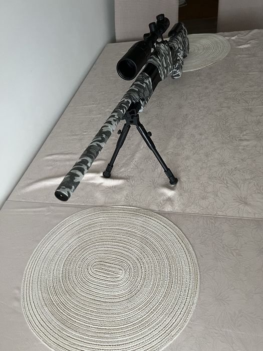 Închiriez sniper airsoft premium + lunetă iluminată + bipod
