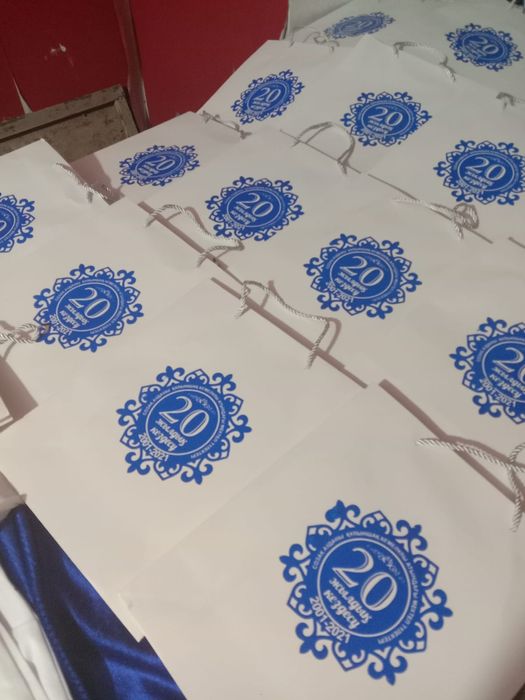 Пакеты с вашим логотипом