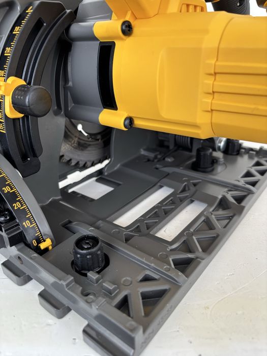 DEWALT DCS520 FlexVolt Circular Precizie Ca Nou!