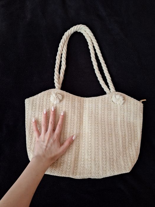 Лятна бежова чанта