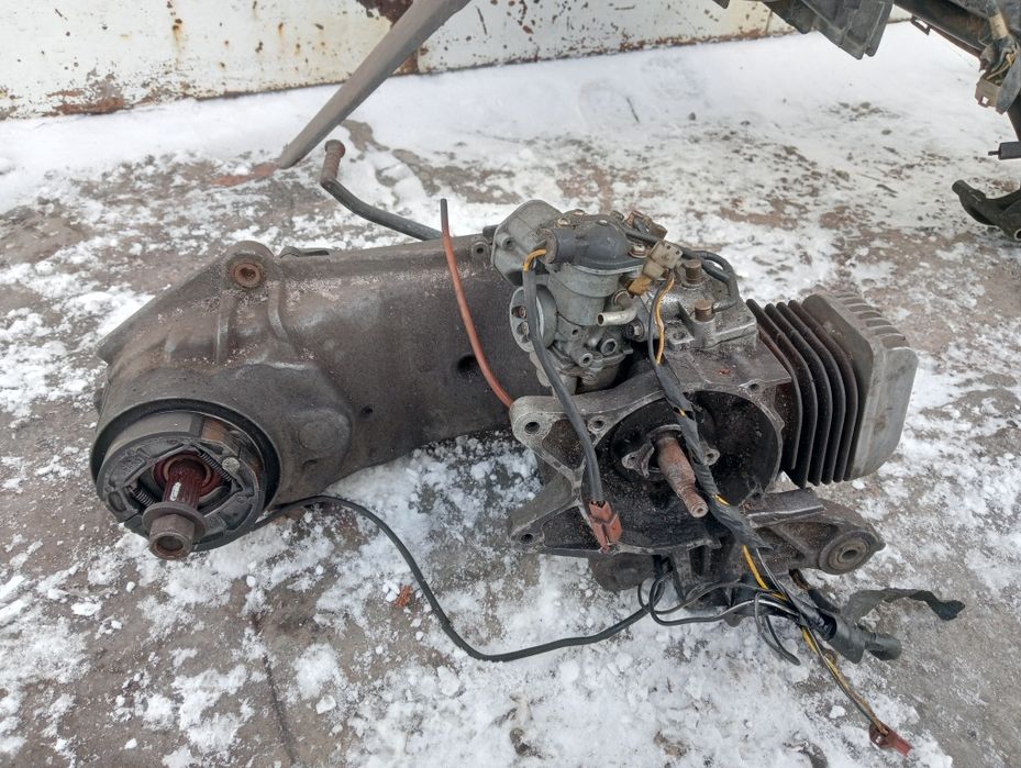 Продам скутер не на ходу.