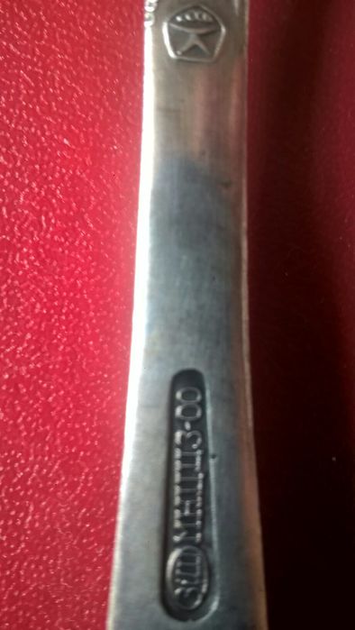 МЕЛЬХИОРОВЫЙ,покрытый серебром,королевский новый,  ложки ,вилки МОСКВА