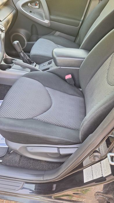 Джип Тойота RAV 4