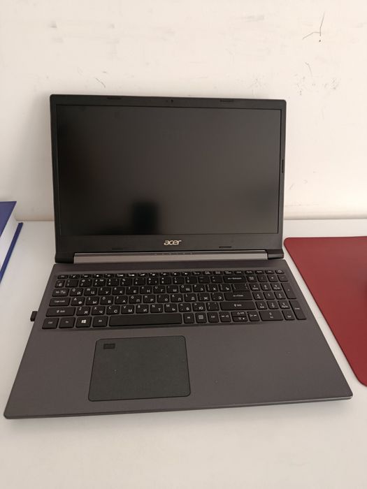 Продается Acer Aspire 7 A715-42G / 8GB / SSD 512GB / Срочно