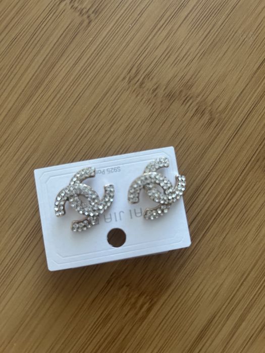 Продам бижутерию