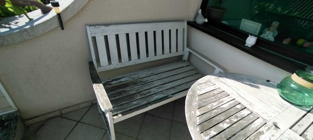 Комплект: градинска пейка, маса и стол.