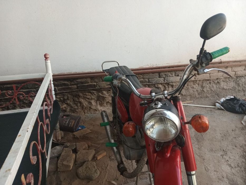 Motasikl sotiladi kelishilgan narxlarda