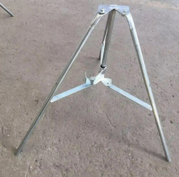 Тринога телескопическая стойка