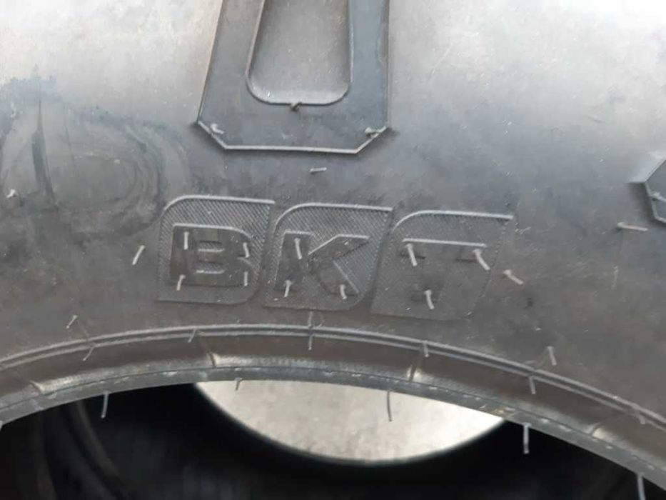 11.2-24 Anvelope noi agricole de tractor BKT livrare Cauciucuri