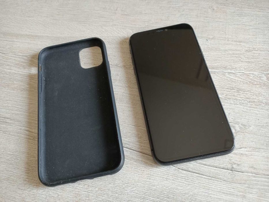 iPhone 11. Память 64 Gb.