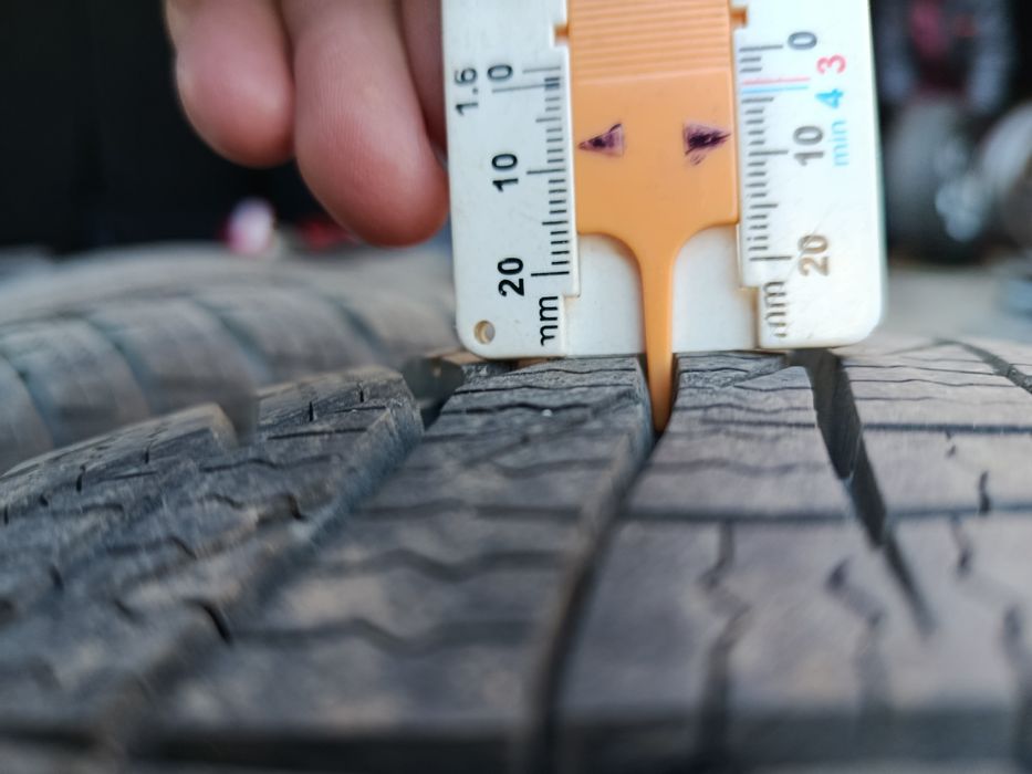 Гуми 195/60/15 дот25