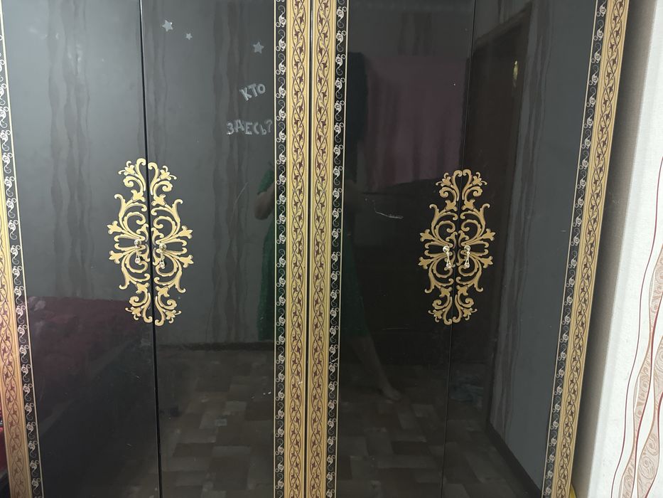 Продам спальный гарнитур
