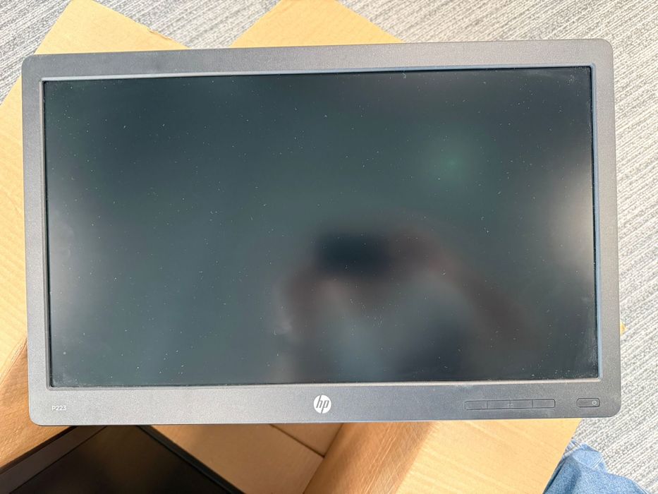 Продавам монитори HP ProDisplay P223 и HP P224 21.5-inch