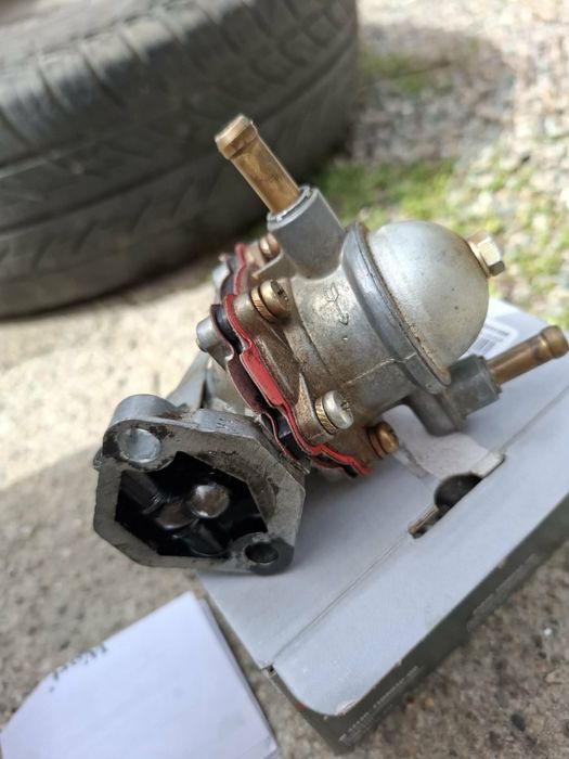 Бензинова помпа Лада
