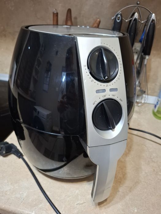 Продава се Air fryer