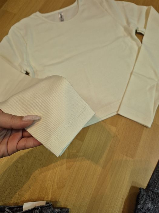 Дамски блузи различни видове