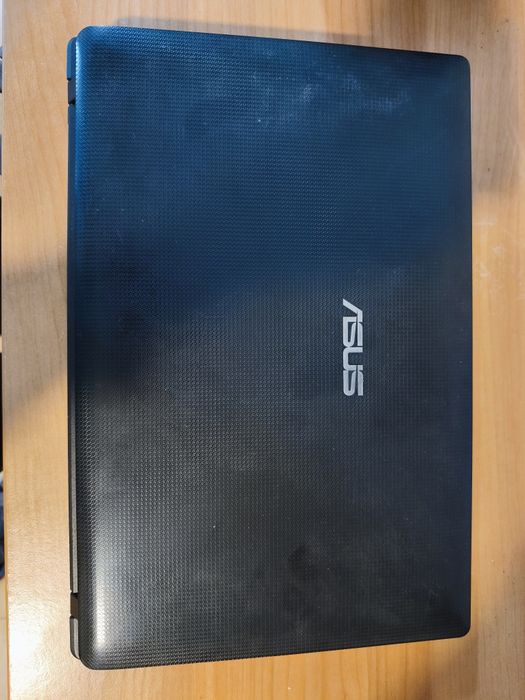 Vand Laptop ASUS Defect