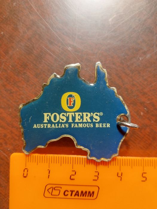 Винтажный фирменный брелок Foster's Australia