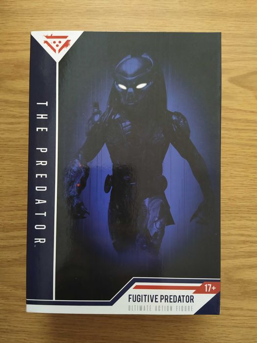 Екшън фигура NECA Fugitive Predator w/ LED Bio-mask