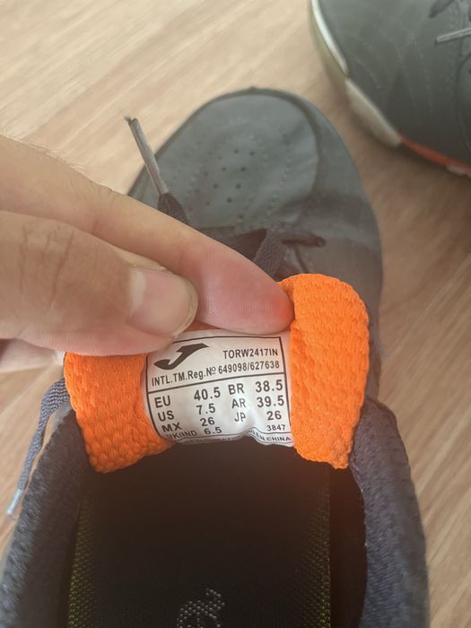 Продам джома кросовки