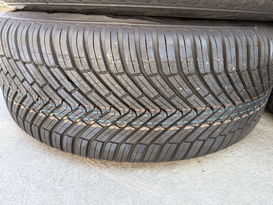 Anvelope Noi AllSeason 235/50 R19 99T XL Continental AllSeasonContact + ContiSeal