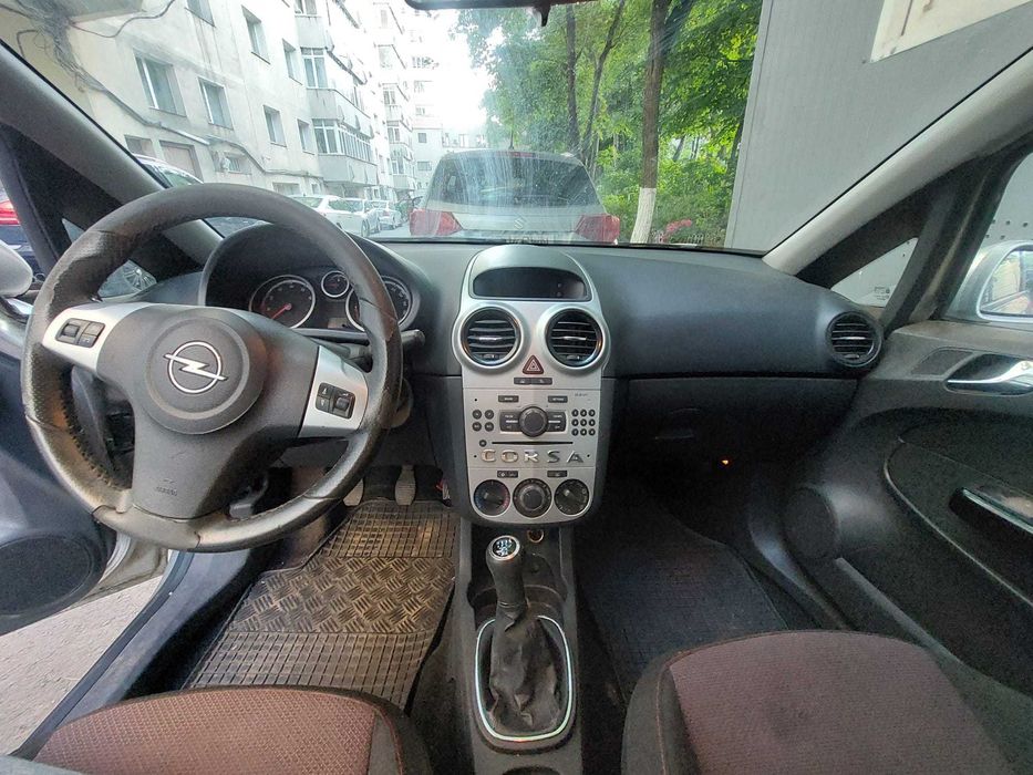 Opel Corsa D 1.2 benzină | 2007 | 180.000 km | ITP 09.2026