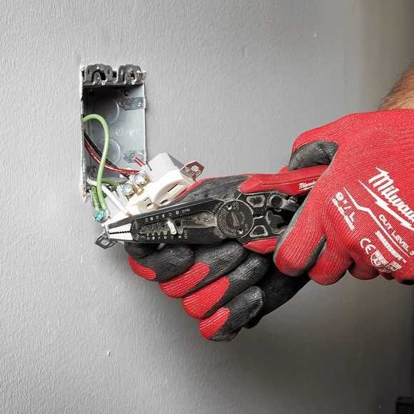 Клещи за заголване на кабели 7 в 1 Milwaukee , 0.75-6.0mm 2/150 mm