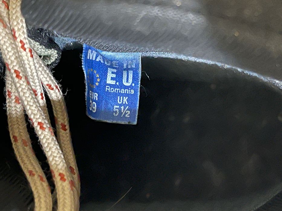 Norrona Hegge bocanci de iarna