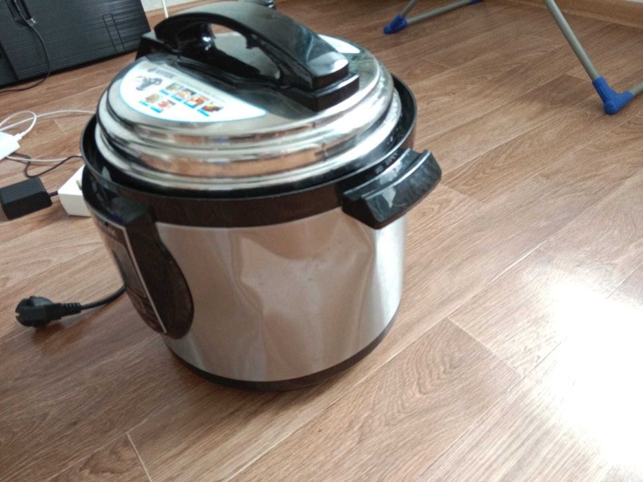 продам мультиварку vitek