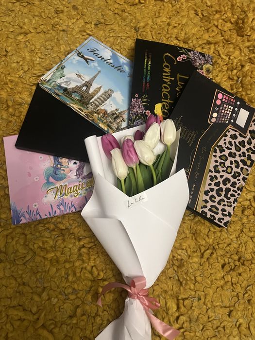 Подарок к 8Марта, тюльпаны бесплатно. Доставка