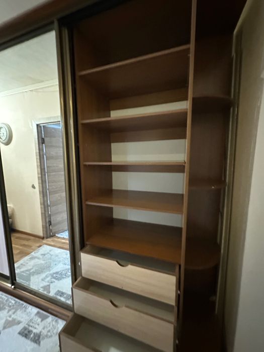 Шкаф купе продаю