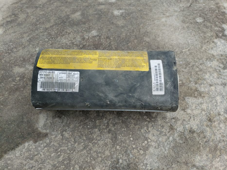 Запчасти Мерседес 210