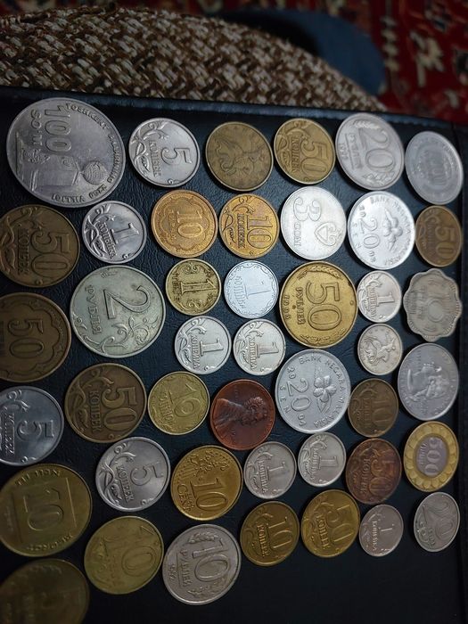 Продается разные монеты