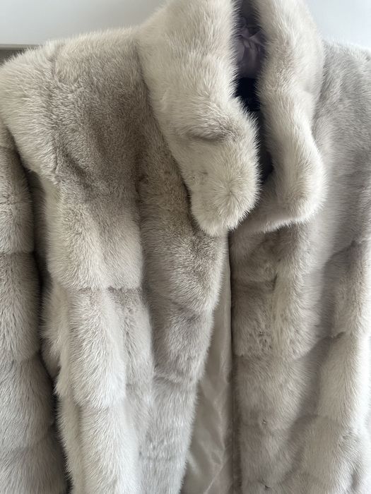 Продам норковую шубу